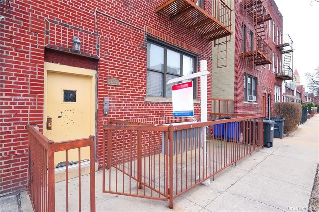 2503 E 19th Street Brooklyn NY 11235