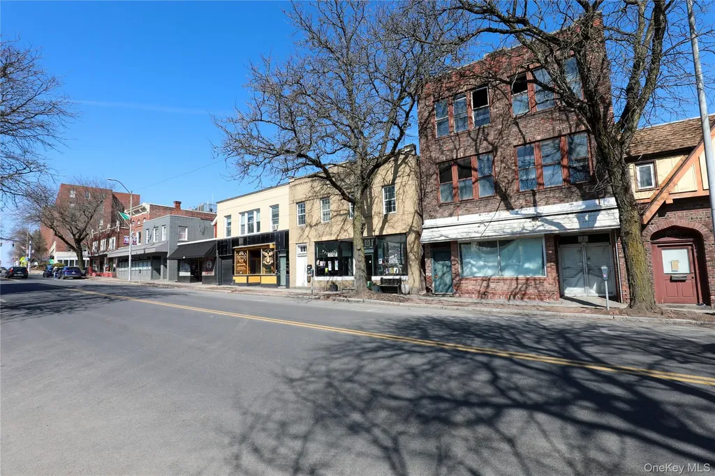 350 Broadway Kingston NY 12401