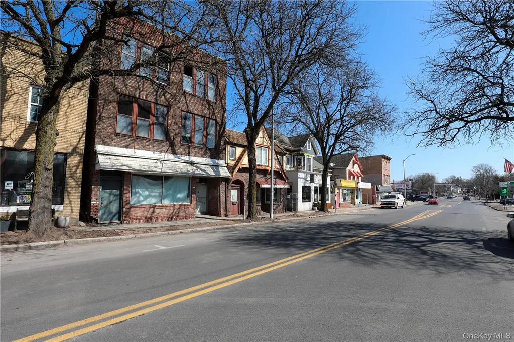350 Broadway Kingston NY 12401