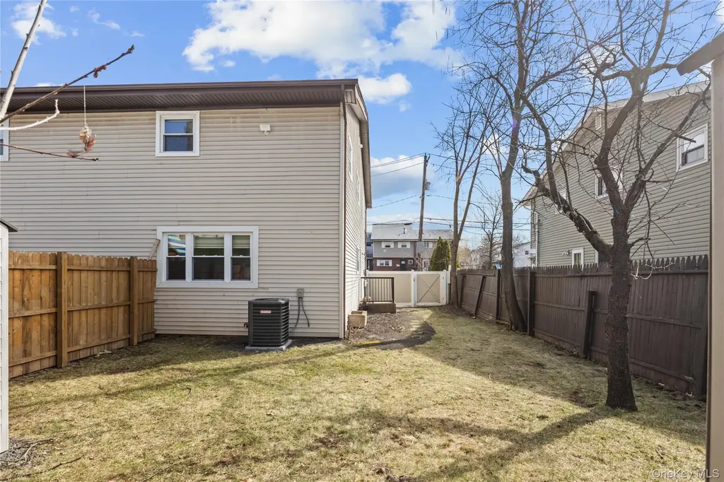 10 Sneden Court Spring Valley NY 10977