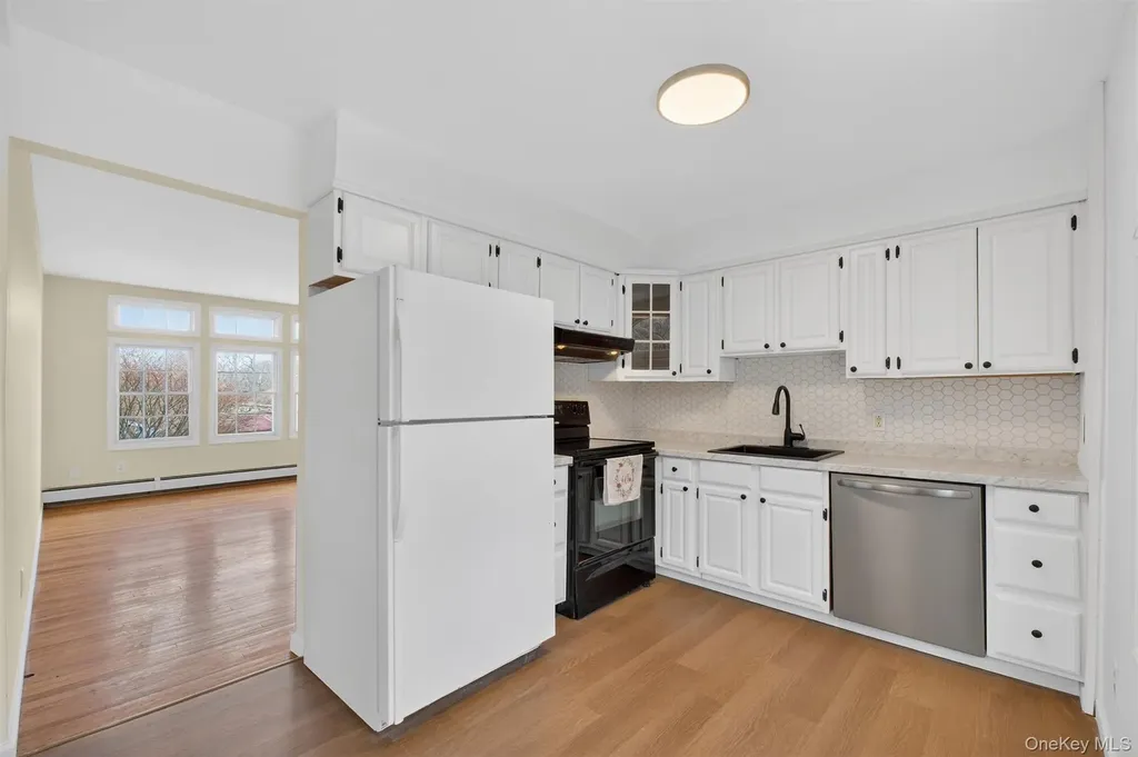 19 Cayuga Drive Wappingers Falls NY 12590