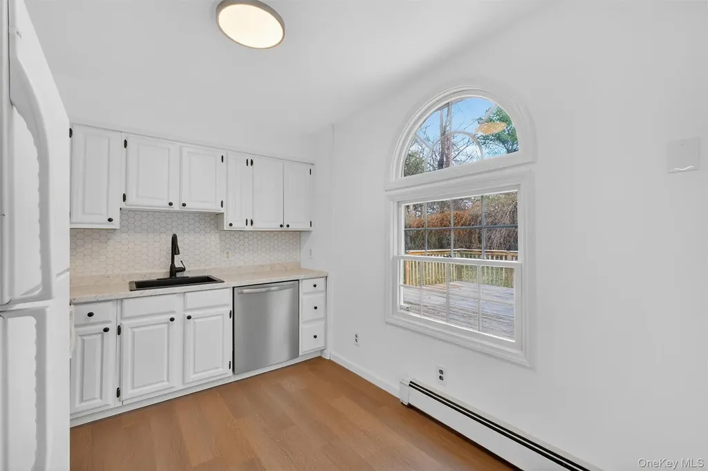 19 Cayuga Drive Wappingers Falls NY 12590