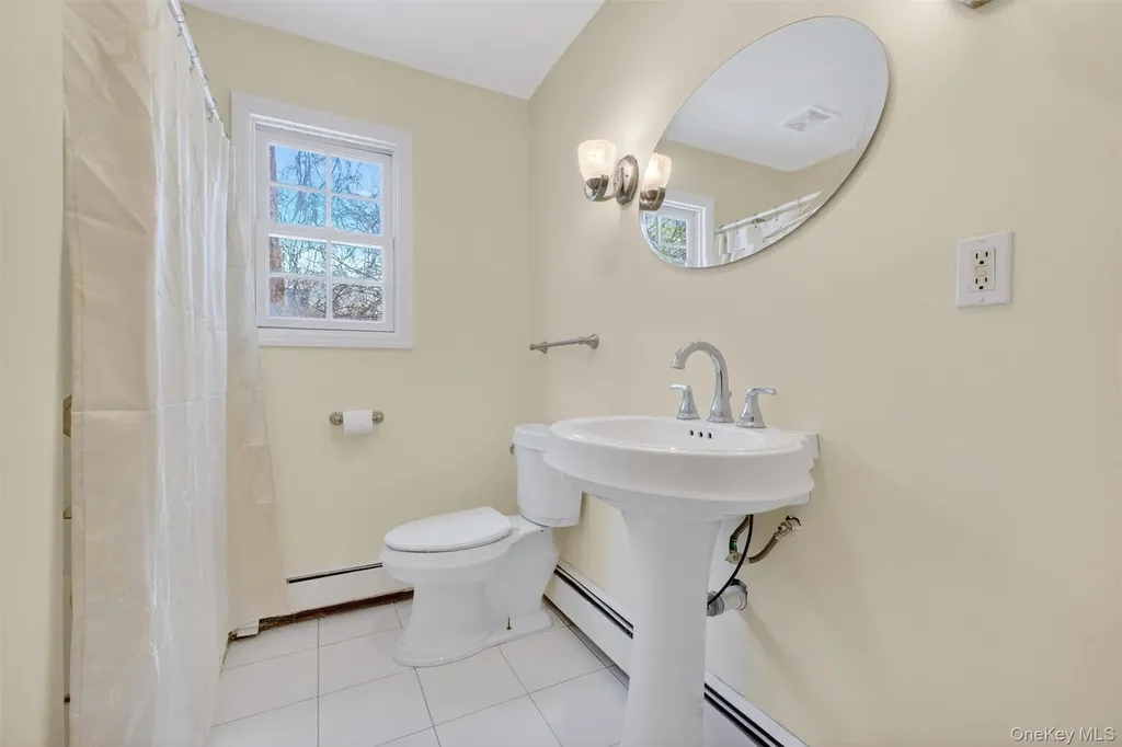 19 Cayuga Drive Wappingers Falls NY 12590