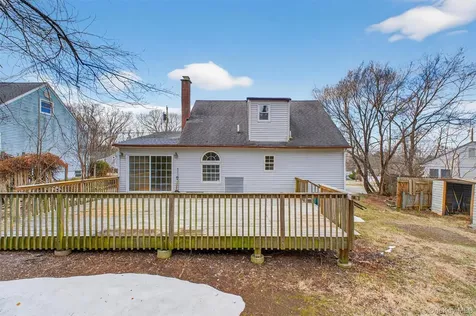 19 Cayuga Drive Wappingers Falls NY 12590