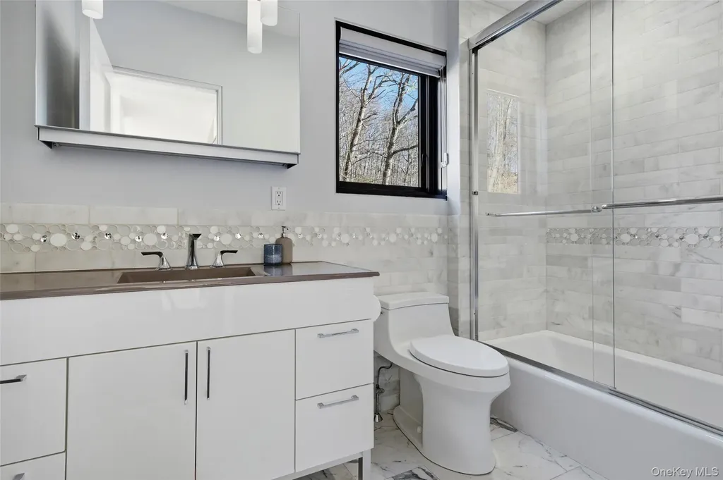 2 Lakeridge Drive Armonk NY 10504