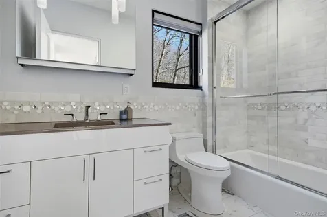 2 Lakeridge Drive Armonk NY 10504