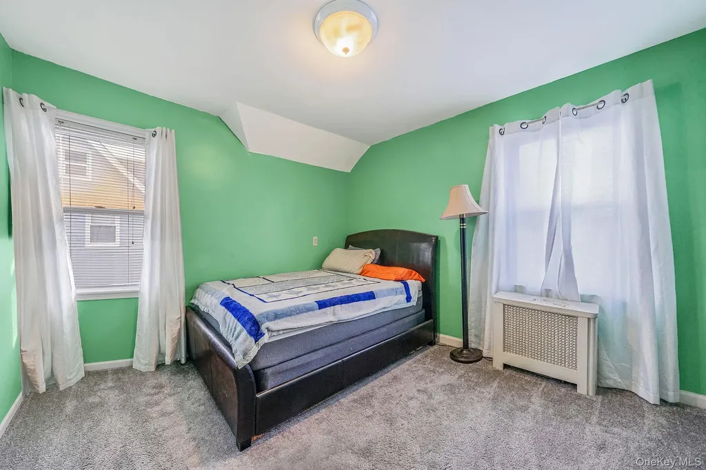 24718 137th Avenue Rosedale NY 11422