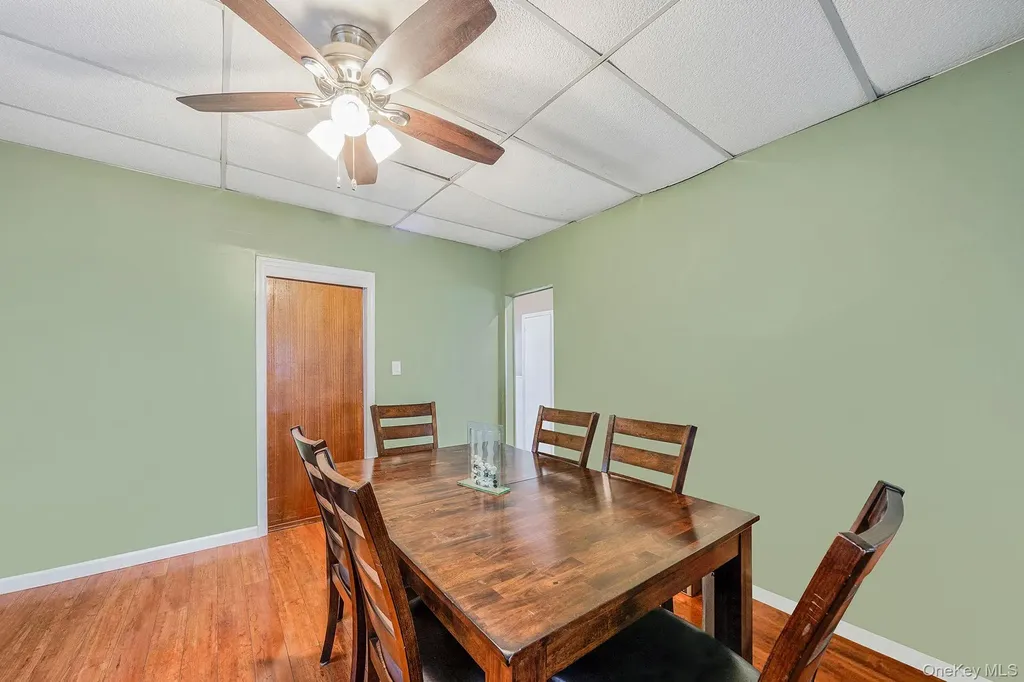24718 137th Avenue Rosedale NY 11422