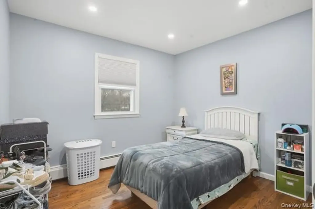 209 Summit Drive New Windsor NY 12553