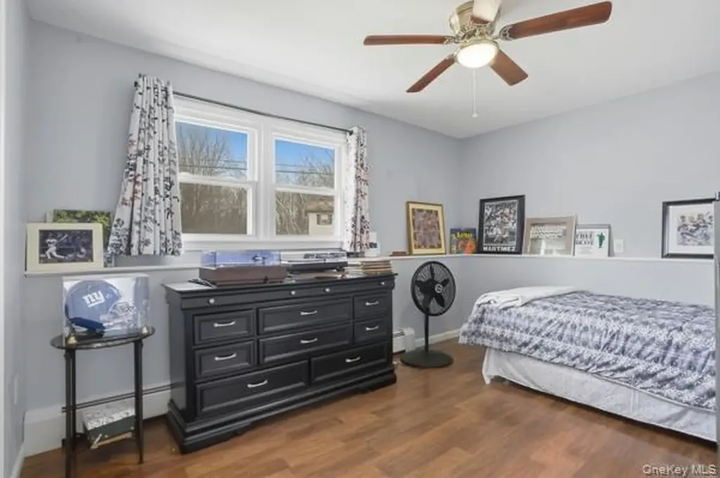 209 Summit Drive New Windsor NY 12553