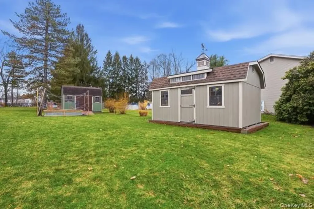 209 Summit Drive New Windsor NY 12553