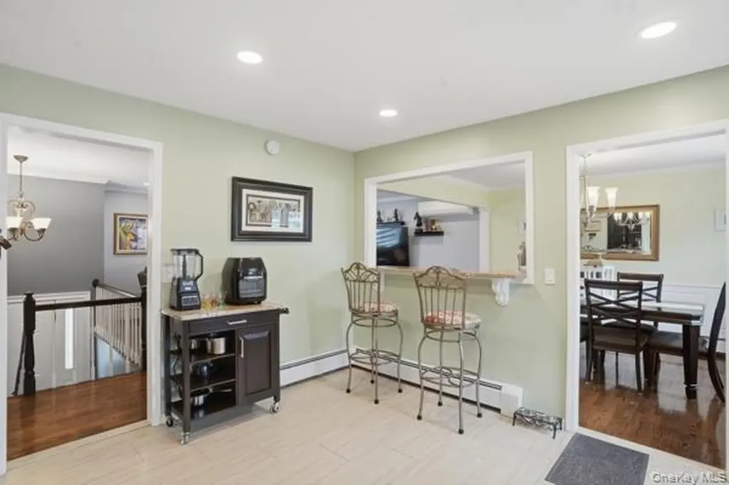 209 Summit Drive New Windsor NY 12553