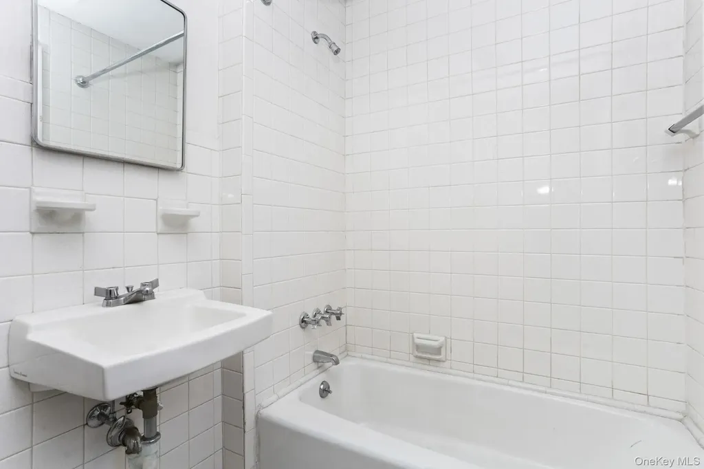 3 Hill Street New Rochelle NY 10801