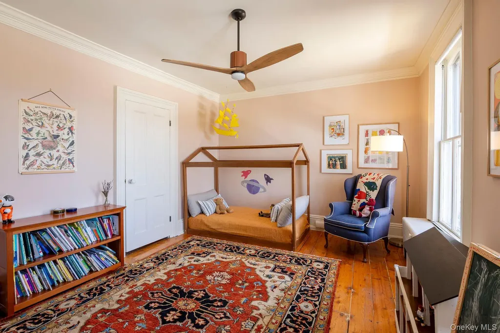 45 W Chestnut Street Kingston NY 12401