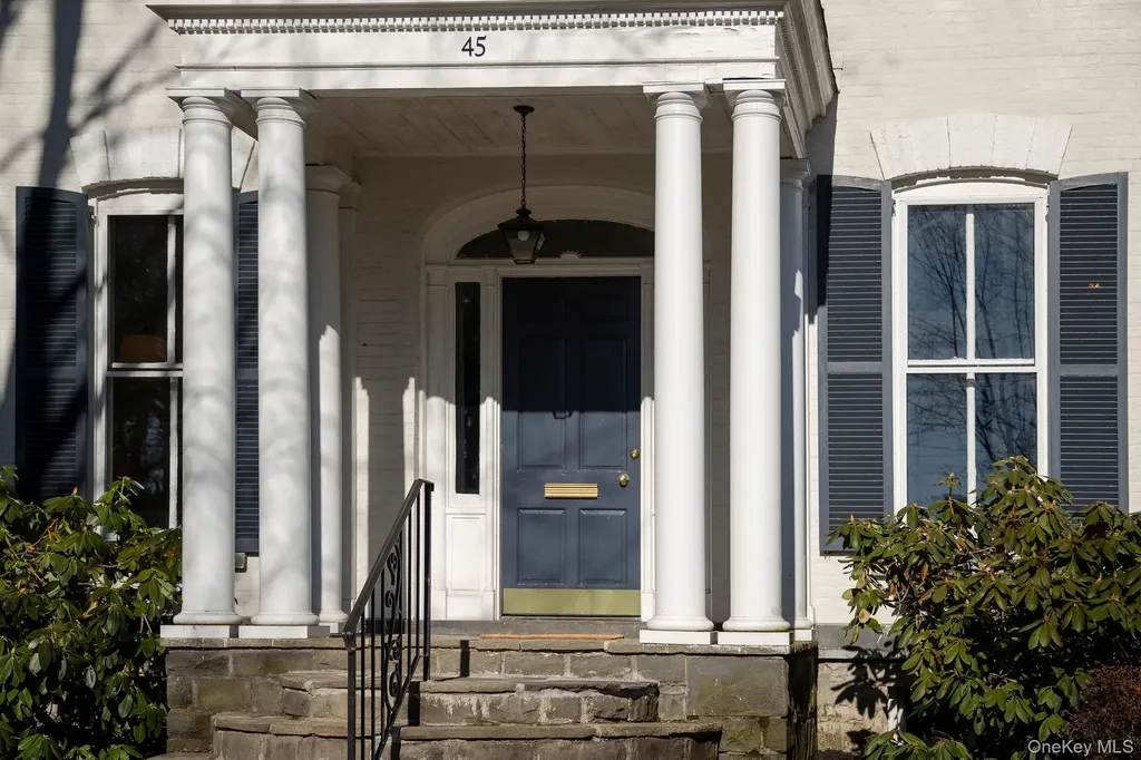 45 W Chestnut Street Kingston NY 12401