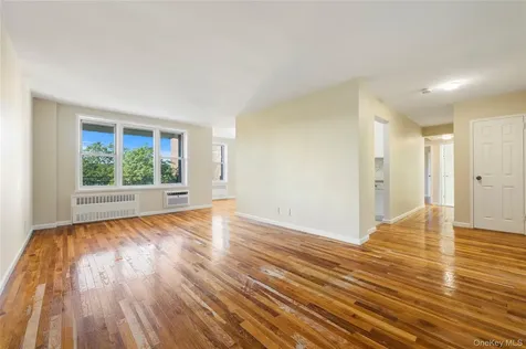42 Pine Street Yonkers NY 10701