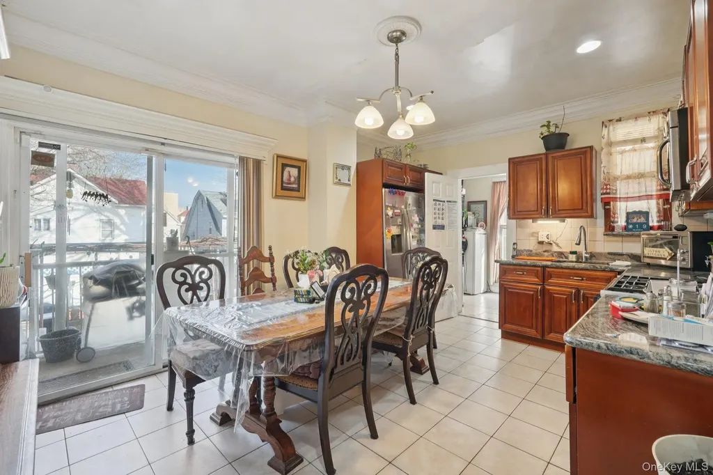 39 N 10th Avenue Mount Vernon NY 10550