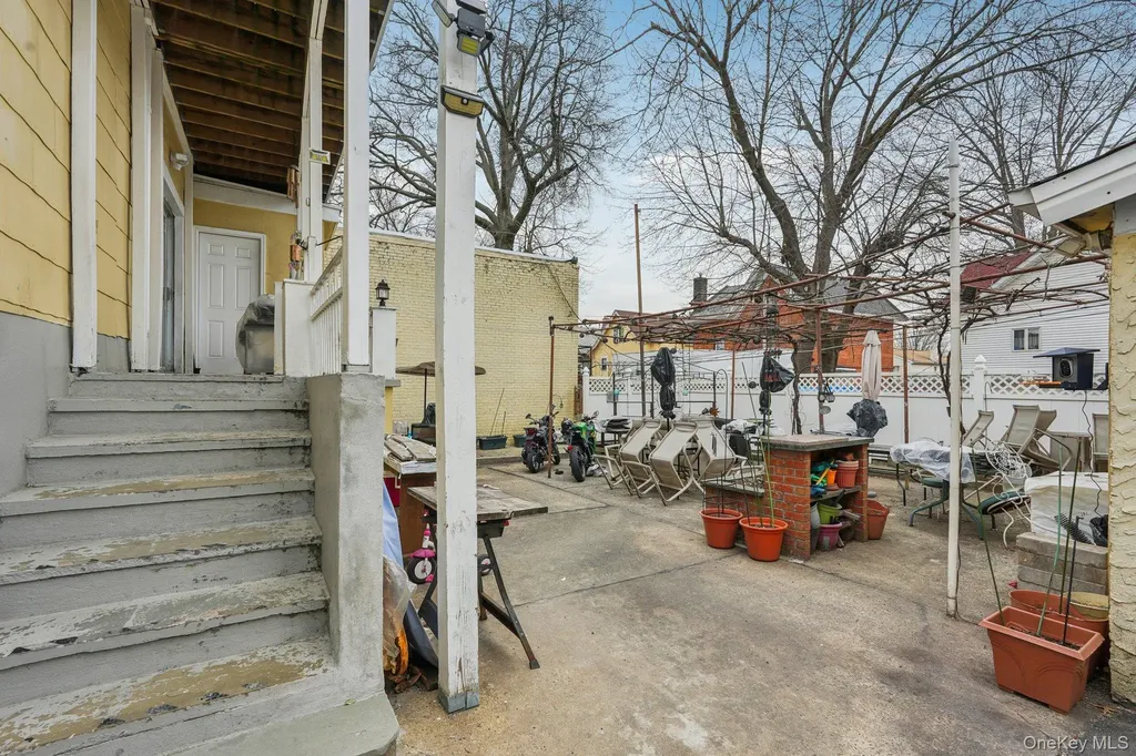 39 N 10th Avenue Mount Vernon NY 10550