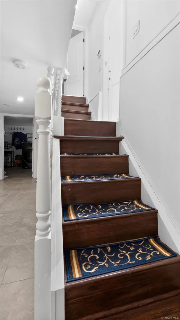 175 Hempstead Avenue Lynbrook NY 11563