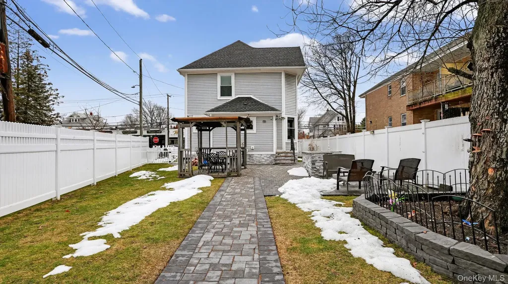 175 Hempstead Avenue Lynbrook NY 11563