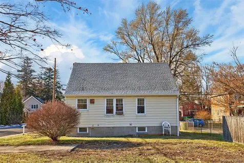 36 S Walnut Street Beacon NY 12508