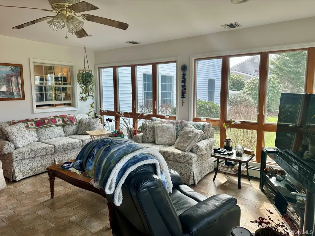 46 Wilmont Turn Coram NY 11727