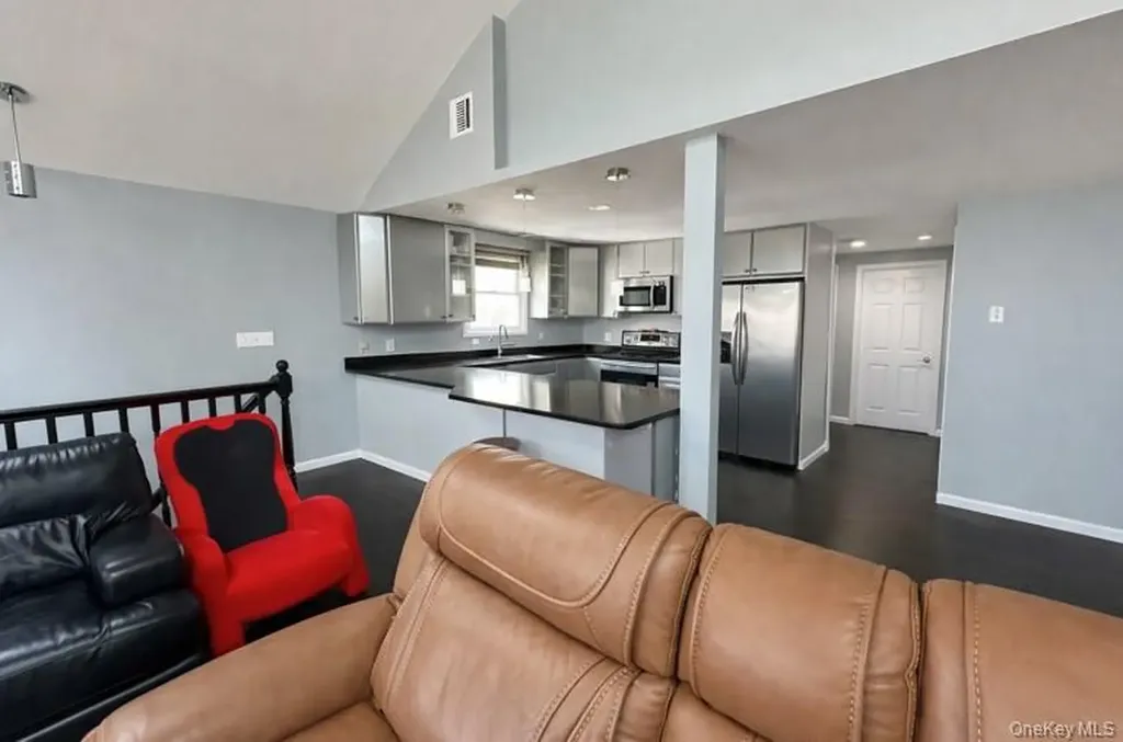 46 Wilmont Turn Coram NY 11727