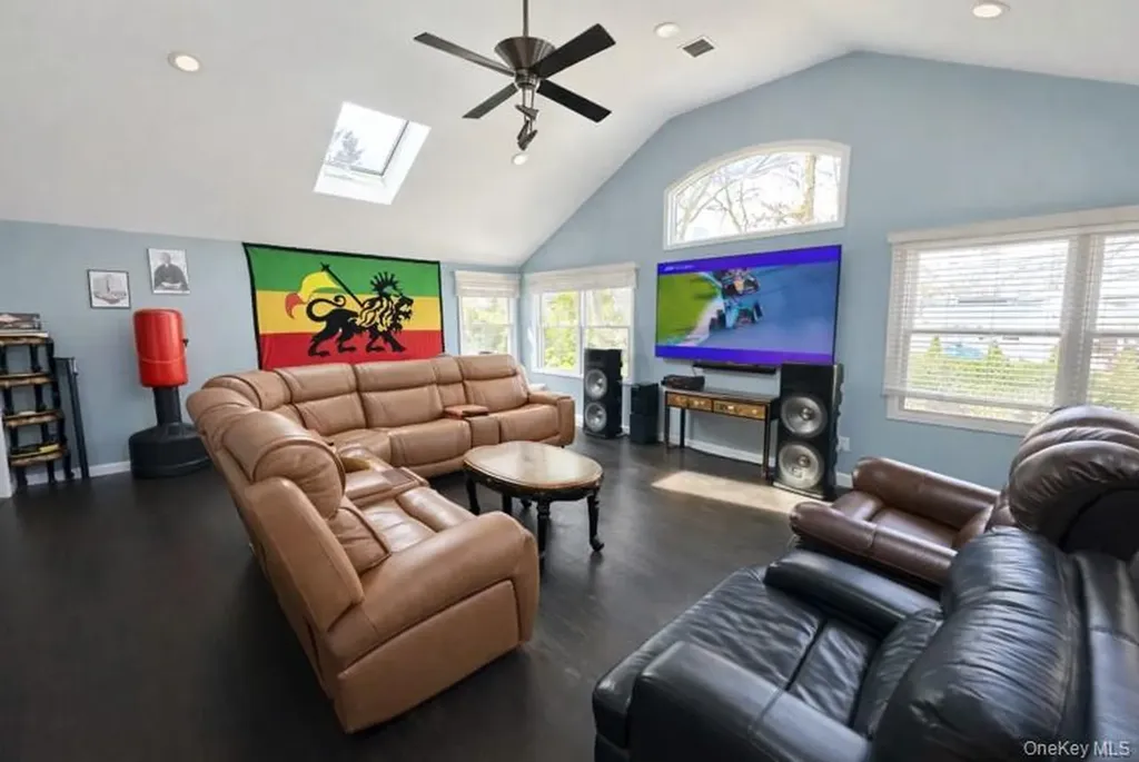 46 Wilmont Turn Coram NY 11727