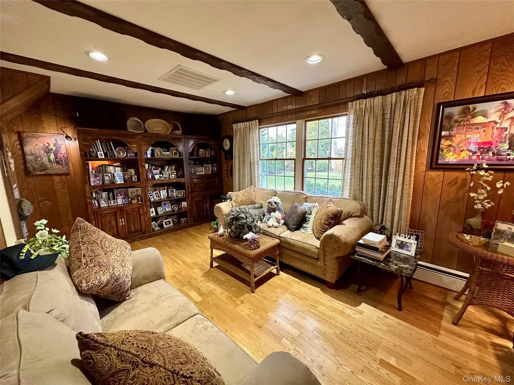 46 Wilmont Turn Coram NY 11727
