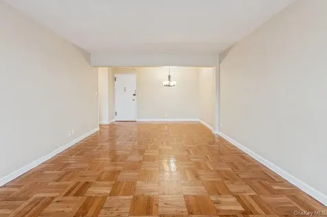 1 Oakridge Place Eastchester NY 10709