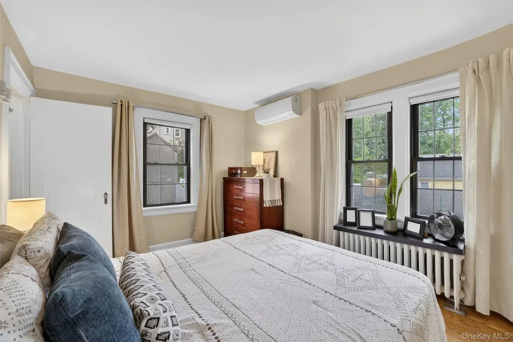 54 Midland Avenue Yonkers NY 10705