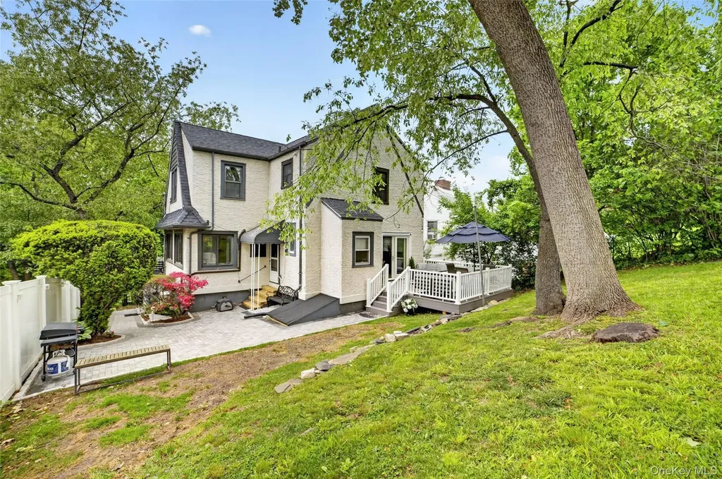 54 Midland Avenue Yonkers NY 10705