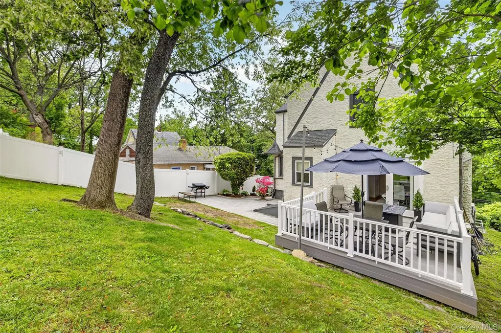 54 Midland Avenue Yonkers NY 10705