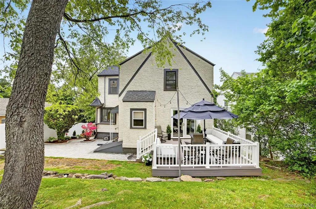 54 Midland Avenue Yonkers NY 10705