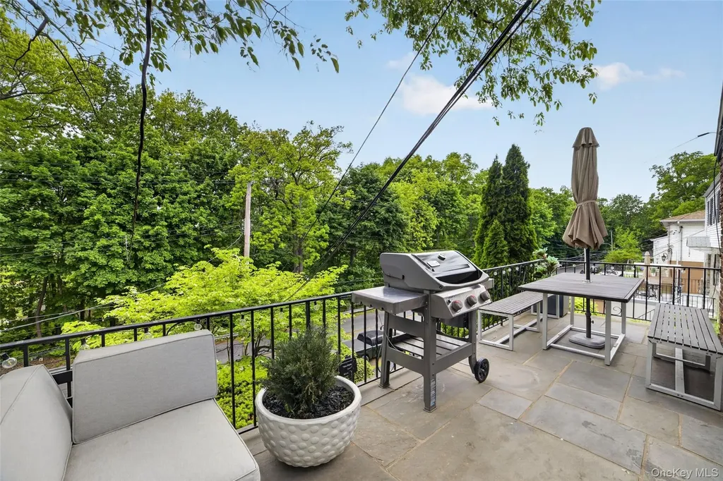 54 Midland Avenue Yonkers NY 10705