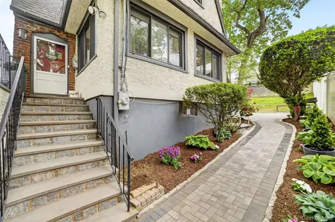 54 Midland Avenue Yonkers NY 10705