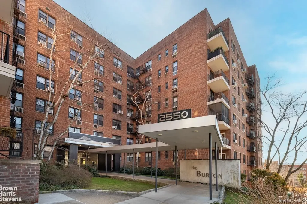 2550 Independence Avenue Bronx NY 10463