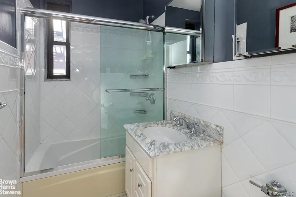 2550 Independence Avenue Bronx NY 10463