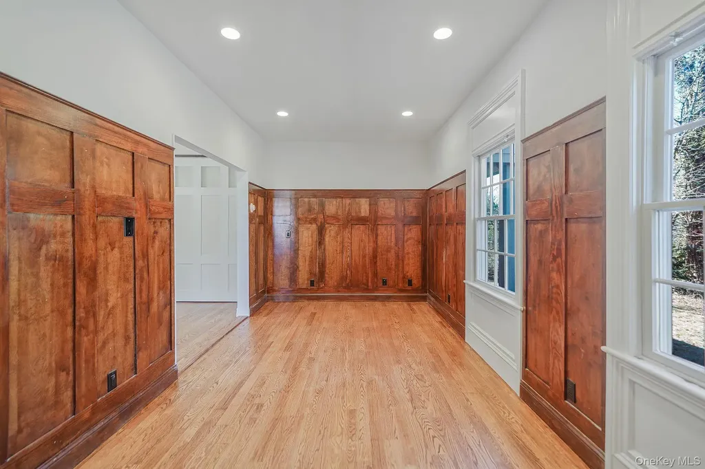 368 Main Street Setauket NY 11733