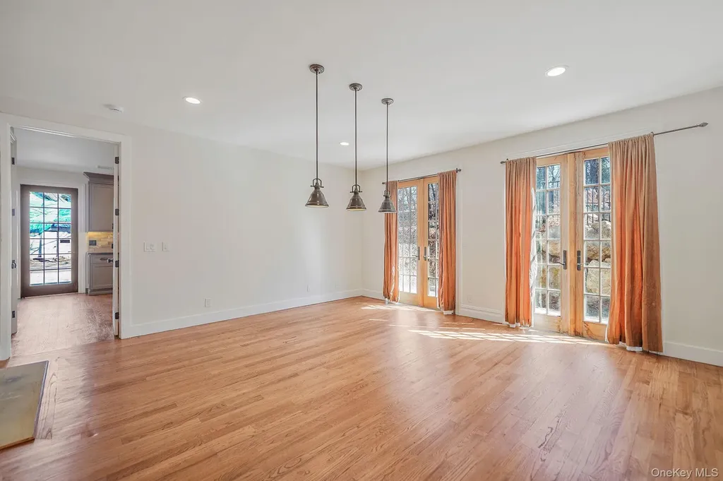 368 Main Street Setauket NY 11733