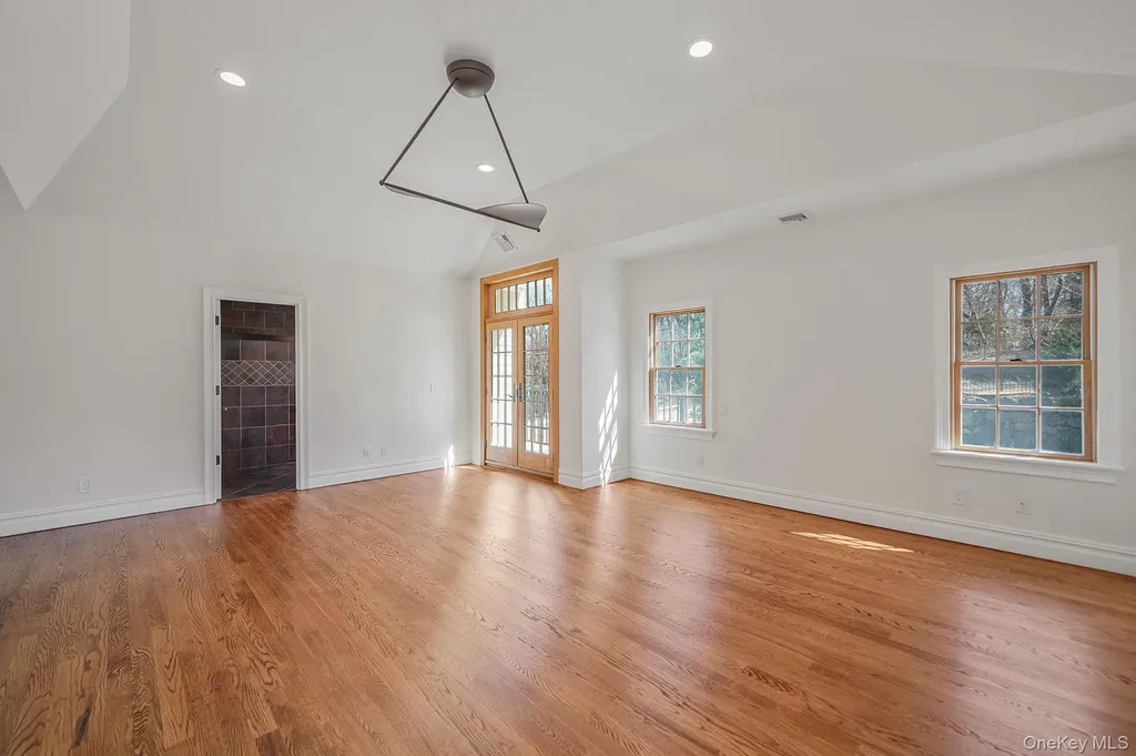 368 Main Street Setauket NY 11733