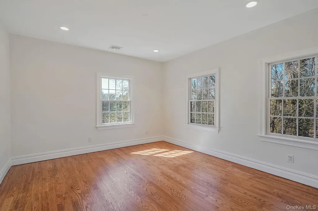 368 Main Street Setauket NY 11733