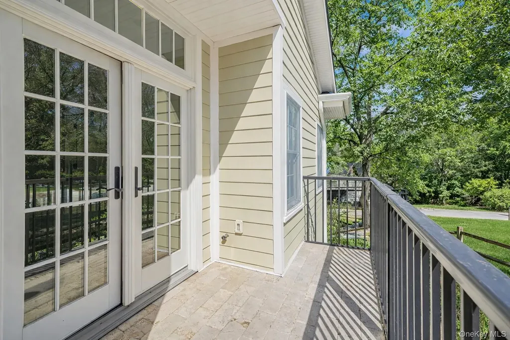 368 Main Street Setauket NY 11733