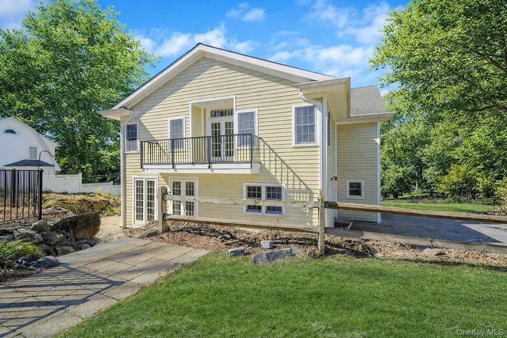 368 Main Street Setauket NY 11733