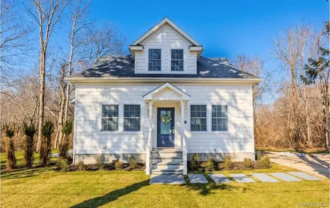 54 Hayground Road Water Mill NY 11976