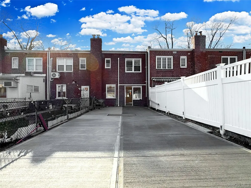 623 159th Street Whitestone NY 11357