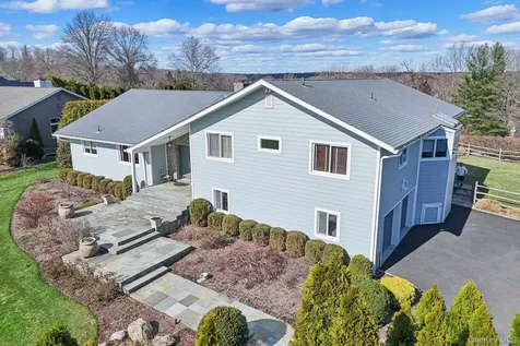 17 Magnolia Drive Rye Brook NY 10573