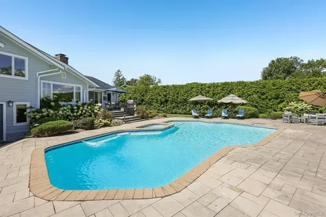17 Magnolia Drive Rye Brook NY 10573
