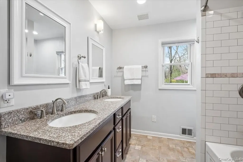 12 Collyer Place White Plains NY 10605