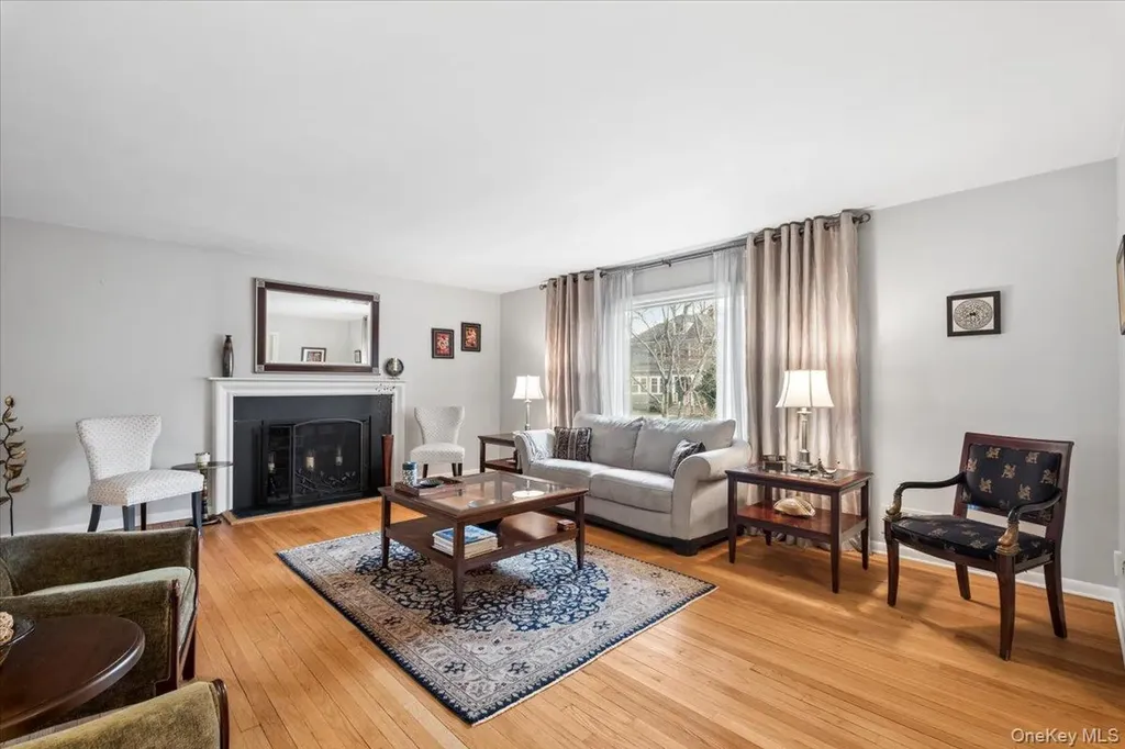 12 Collyer Place White Plains NY 10605